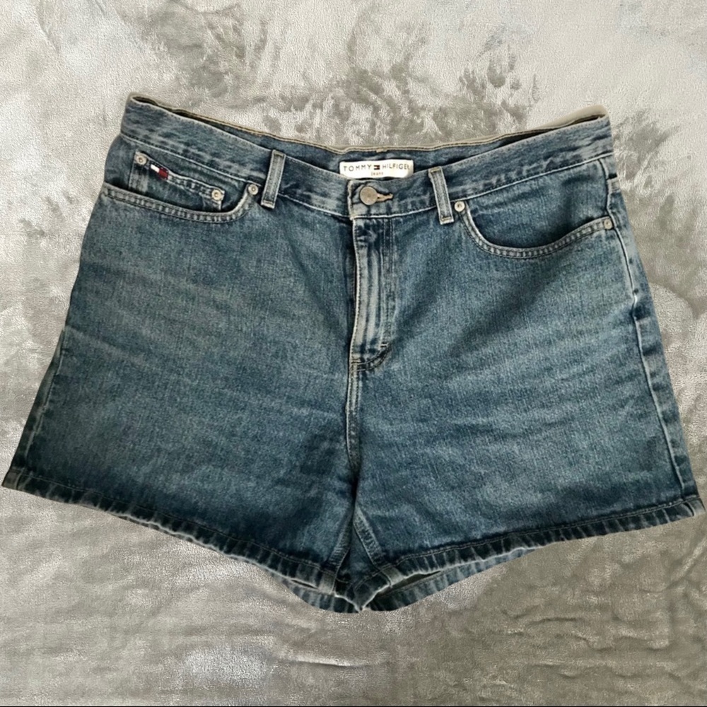 Tommy Hilfiger Vintage High Rise Mom Jean Denim Shorts Size 14 Blue